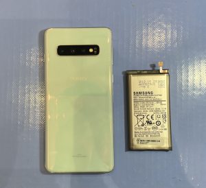 GalaxyS10 バッテリー交換【港区からお越しのお客様】 - iPhone修理 ...